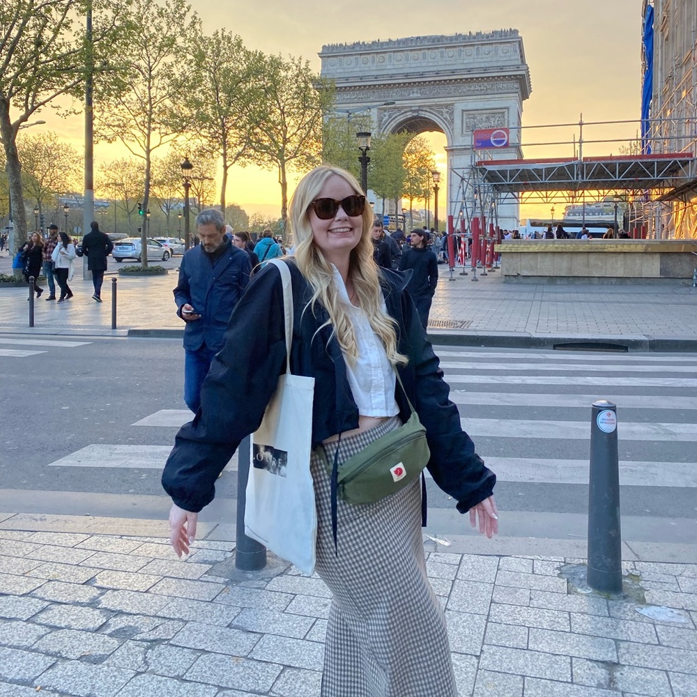 Meet me, Phoebe 😌💛